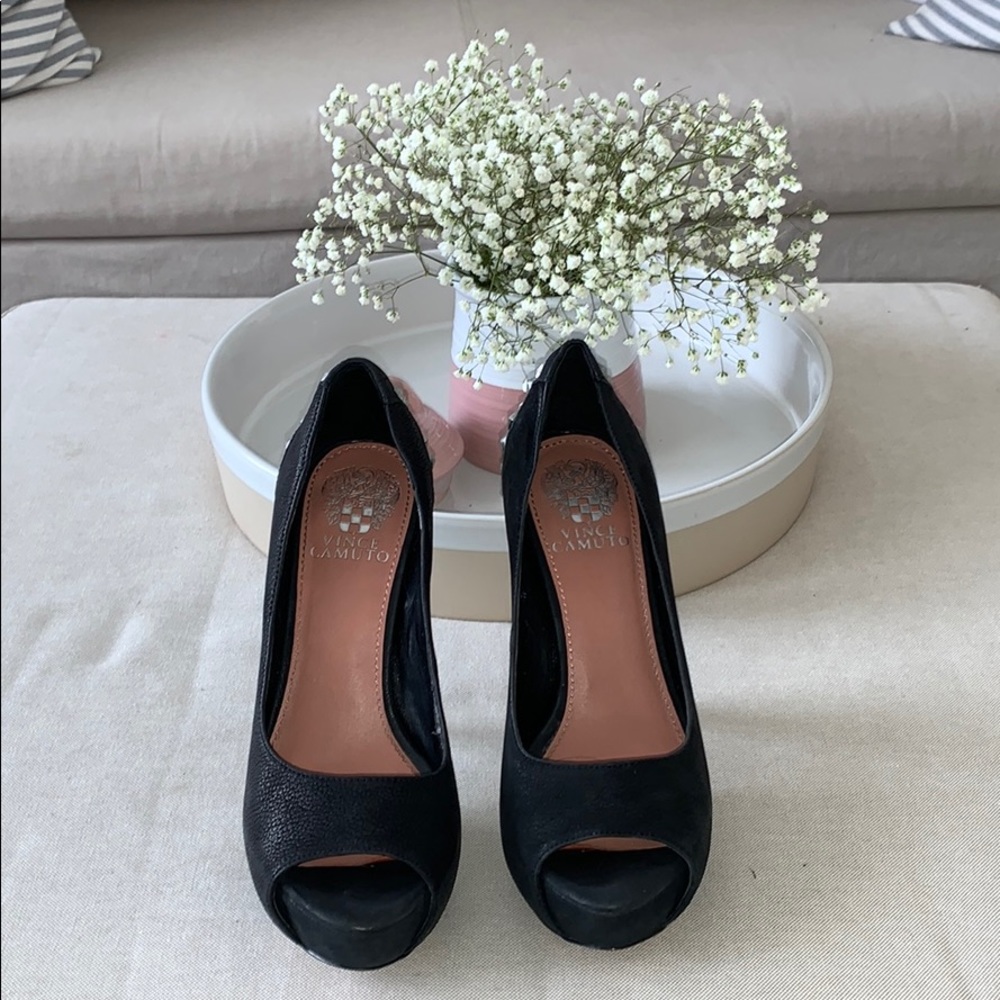 Black aviator Vince Camuto heels